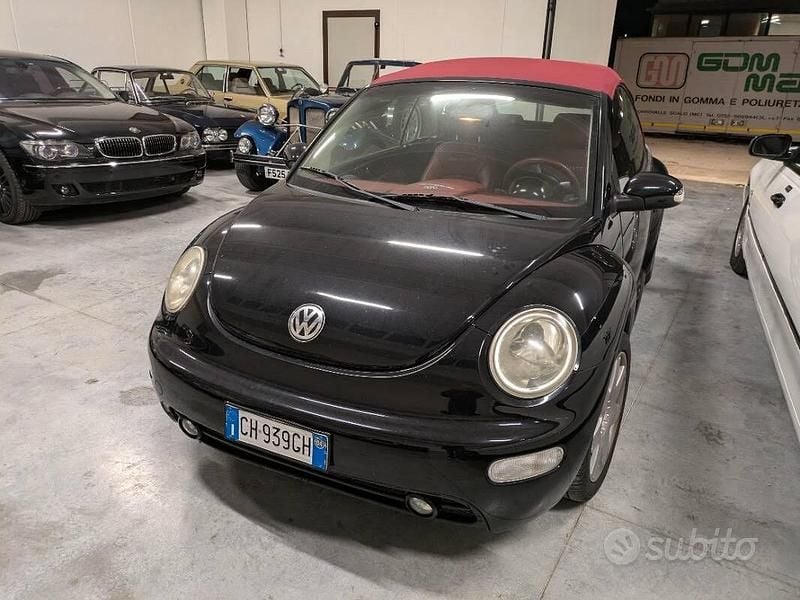 Usata VW New Beetle 2004 Nero Utilitaria