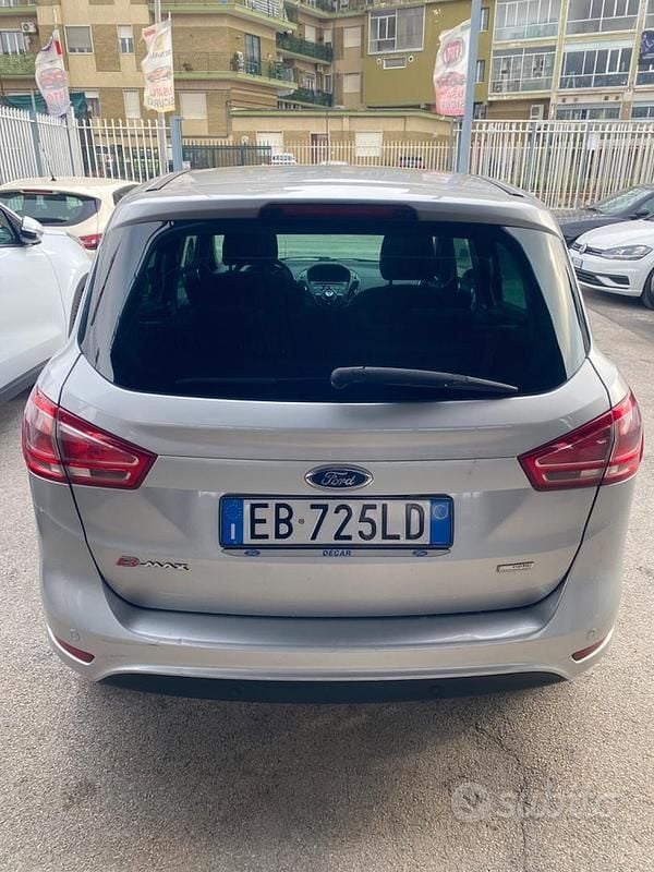 Usata Ford B-MAX 95 CV (69 kW) 2012 Grigio Monovolume