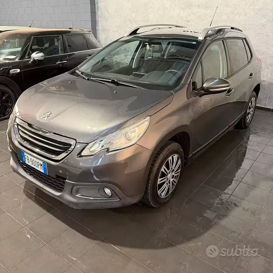 Usata Peugeot 2008 Active 75 CV (55 kW) 2015 Grigio SUV
