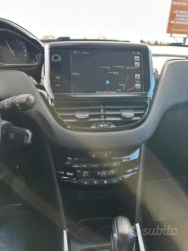 Usata Peugeot 2008 82 CV (60 kW) 2014 Bianco SUV