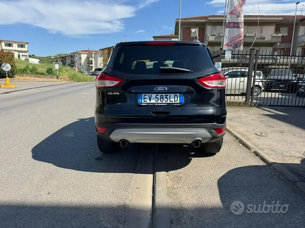 Usata Ford Kuga Titanium 140 CV (102 kW) 2014 Nero SUV