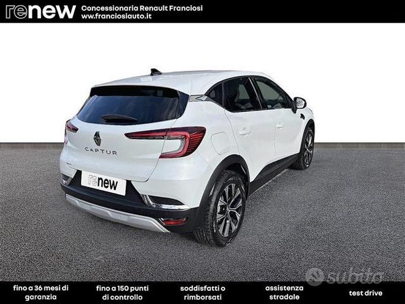 Usata Renault Captur Techno 101 CV (74 kW) 2022 Bianco SUV