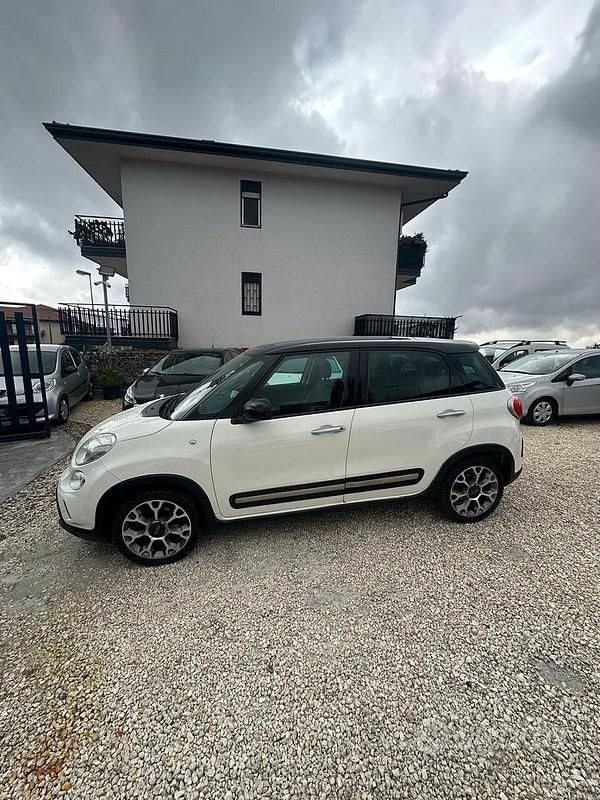 Usata Fiat 500L Trekking 105 CV (77 kW) 2014 Bianco Monovolume