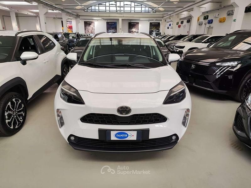 Usata Toyota Yaris Hybrid Active 92 CV (67 kW) 2025 Super white