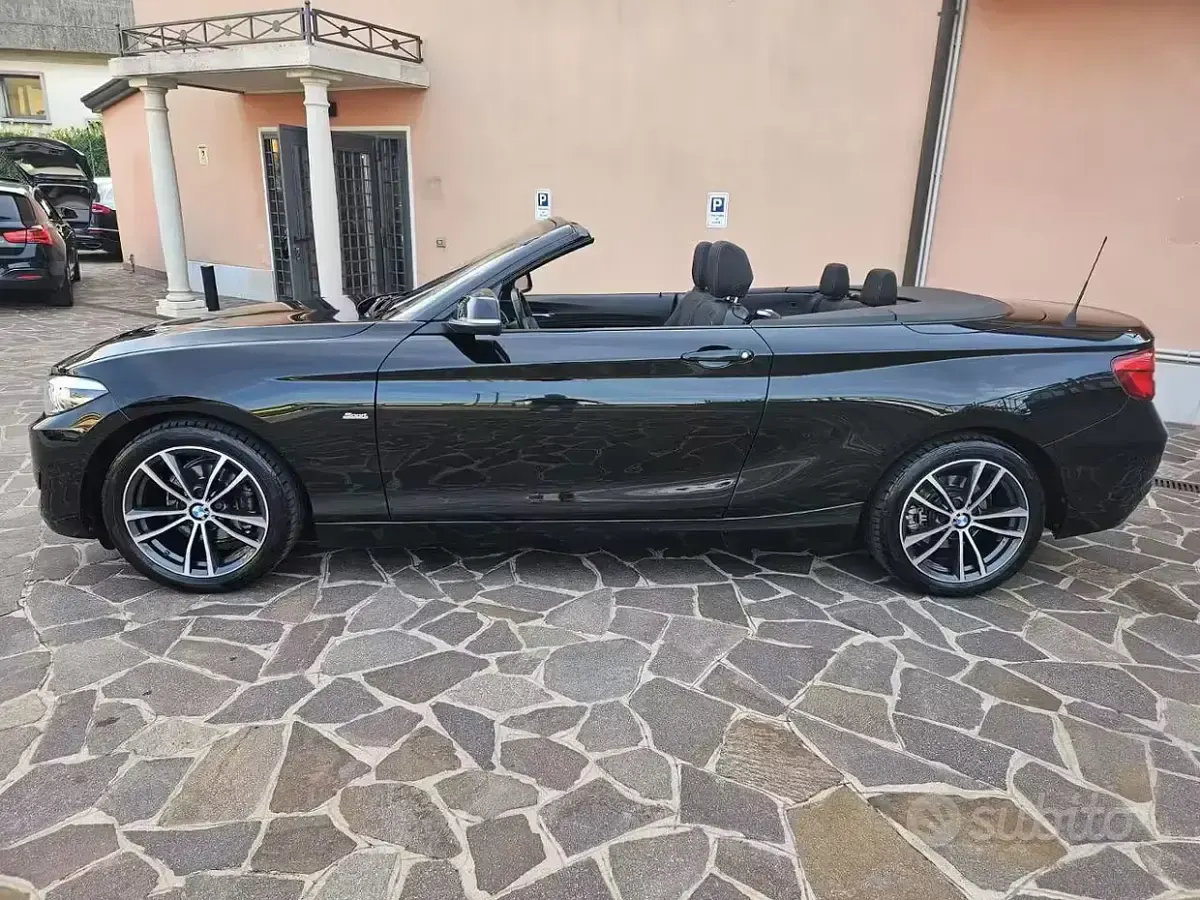 Usata BMW 218 Sport Line 150 CV (110 kW) 2018 Nero Cabrio
