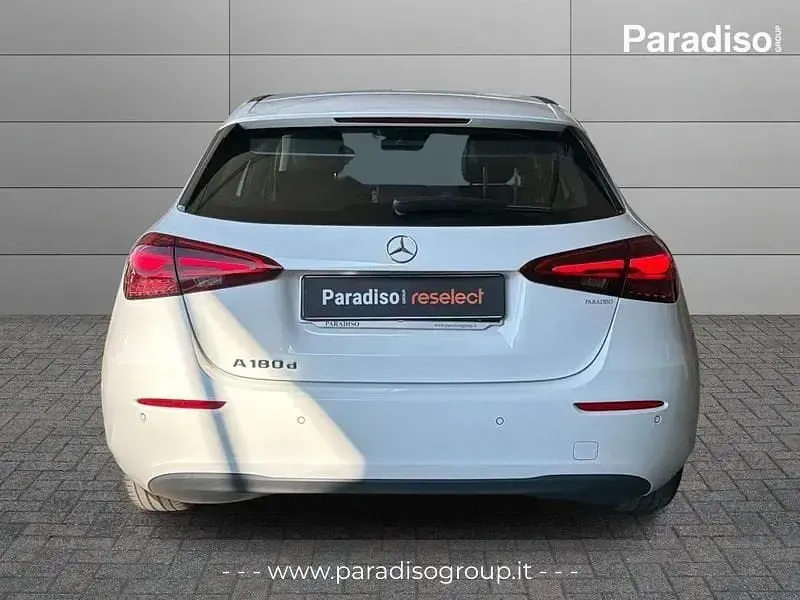 Usata Mercedes A180 Advanced 116 CV (85 kW) 2023 Bianco Berlina