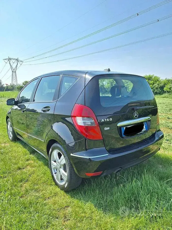 Usata Mercedes A150 129 CV (94 kW) 2010 Nero Berlina