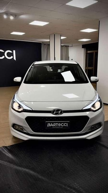 Usata Hyundai i20 Classic 75 CV (55 kW) 2019 Bianco Utilitaria