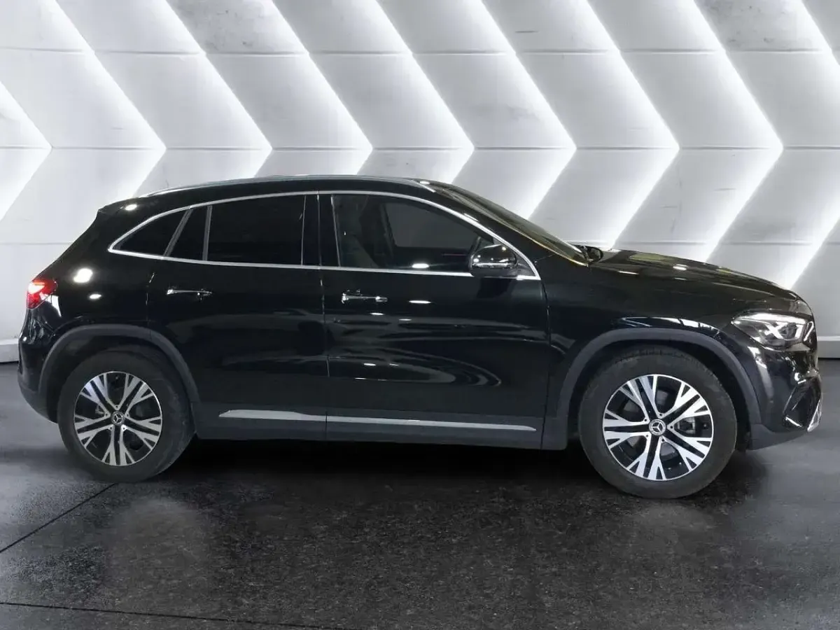 Usata Mercedes GLA200 Advanced Plus 150 CV (110 kW) 2025 Nero SUV