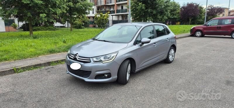 Grigio Usata 2017 Citroën C4 Berlina | 7500 € (Ottimo prezzo) - Immagine 1/4