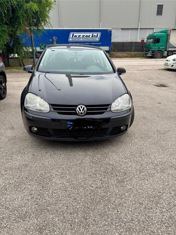 Usata VW Golf V 105 CV (77 kW) 2008 Berlina