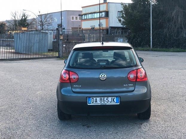 Usata VW Golf IV Sportline 93 CV (68 kW) 2006 Grigio Berlina