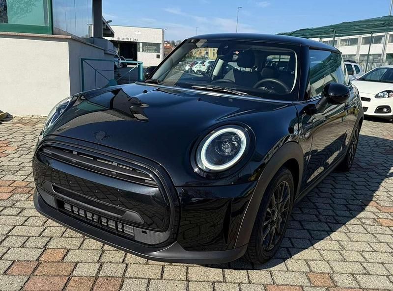 Usata Mini Cooper Premium Plus 136 CV (100 kW) 2024 Nero Utilitaria