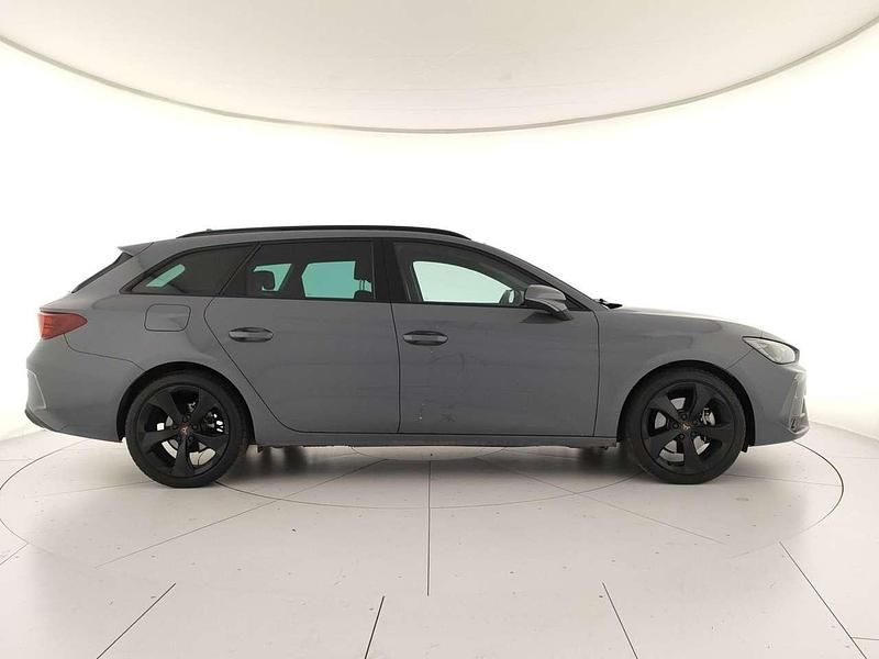 Usata Cupra Leon 150 CV (110 kW) 2024 Grigio graphene Station wagon