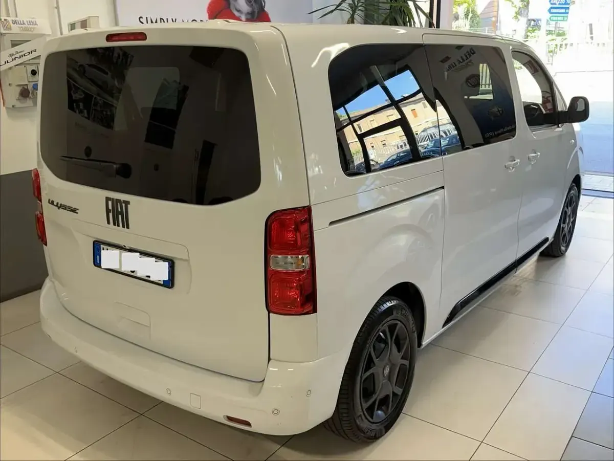 Usata Fiat Ulysse 131 kW (179 CV) 2025 Bianco Monovolume