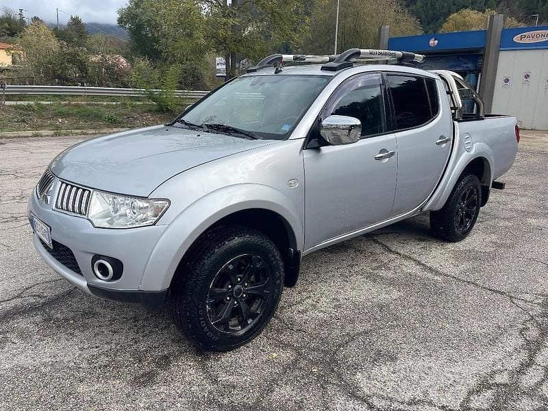 Usata 2010 Mitsubishi L200 Intense Pick-up | 10.900 € (Super prezzo) - Immagine 1/4