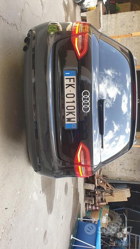 Nero Usata 2012 Audi A4 Station wagon | 6100 € (Buon prezzo) - Immagine 1/4
