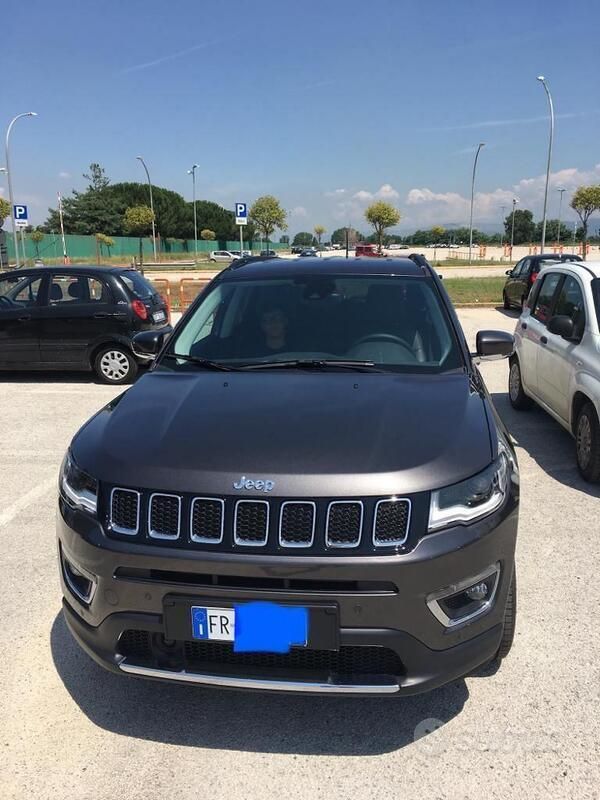 Usata Jeep Compass 140 CV (102 kW) 2018 Grigio SUV
