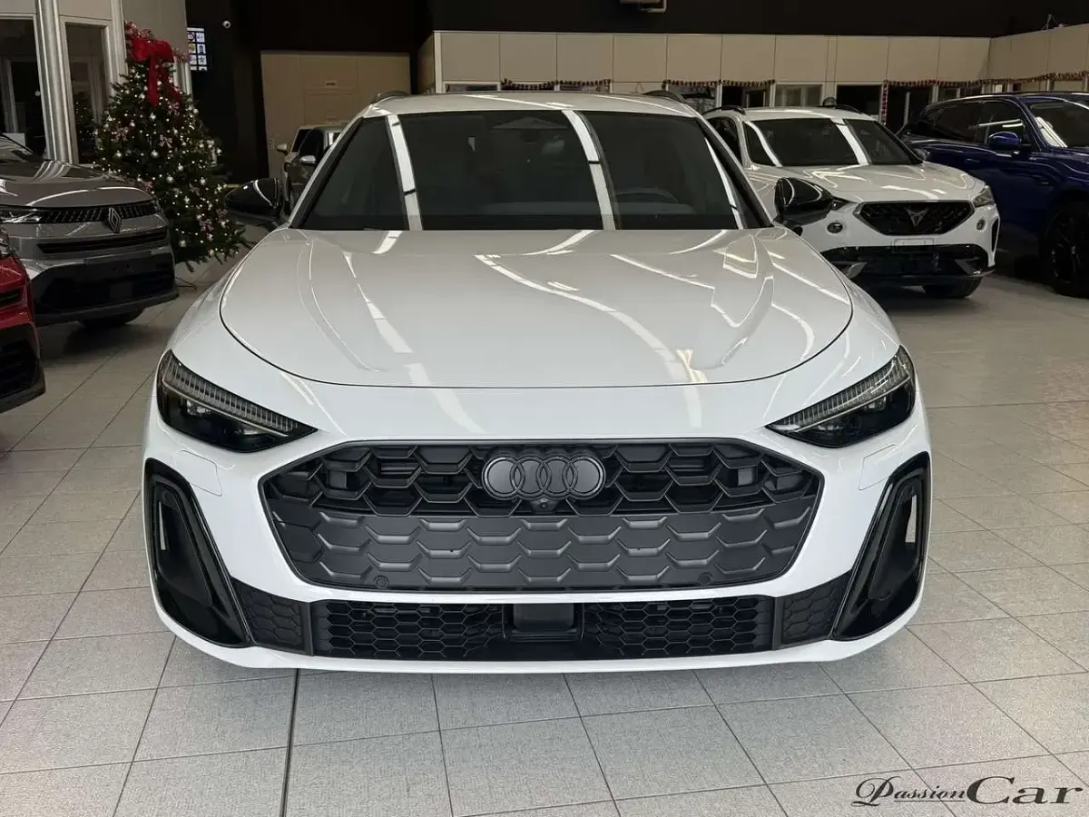 Usata Audi A5 S-Line 204 CV (150 kW) 2025 Bianco Station wagon