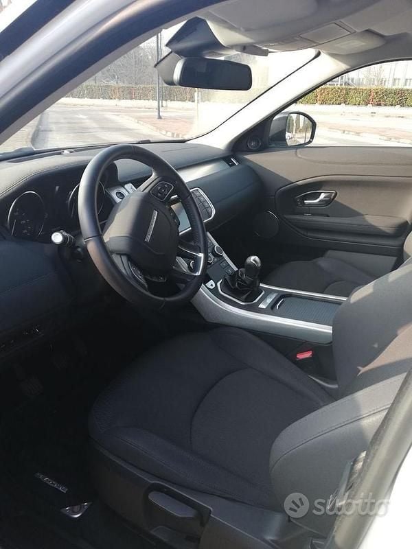 Usata Land Rover Range Rover evoque Pure 150 CV (110 kW) 2019 Bianco SUV