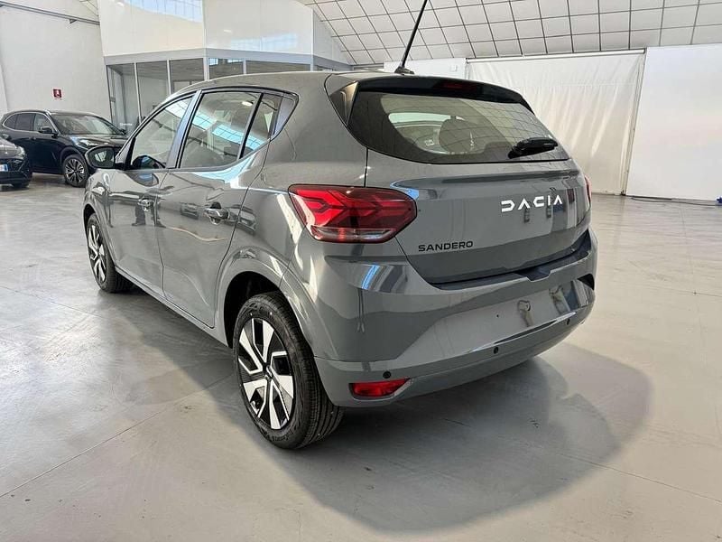 Ny Dacia Sandero Expression 101 HK (74 kW) 2026 Hvid Sedan