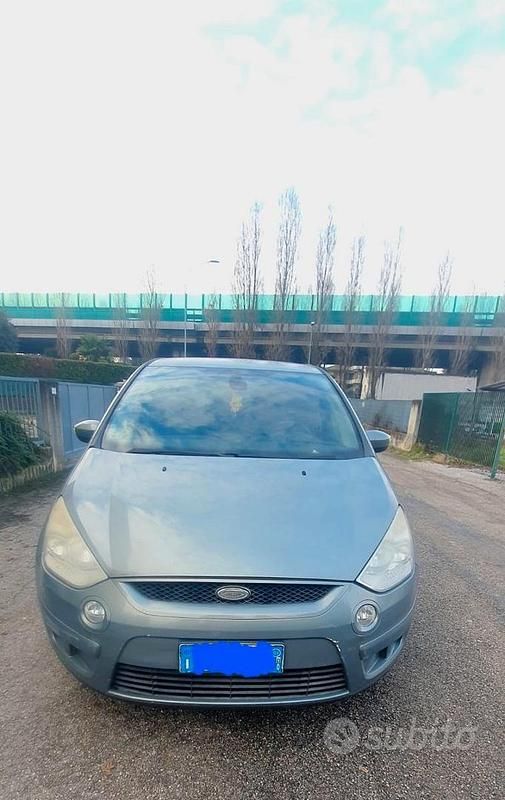 Usata Ford S-MAX S 140 CV (102 kW) 2009 Grigio Monovolume