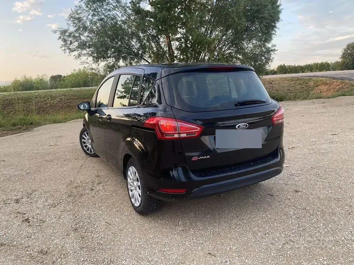 Usata Ford B-MAX 90 CV (66 kW) 2015 Nero Monovolume