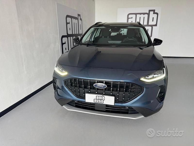 Usata Ford Focus Active 115 CV (84 kW) 2023 Blu Station wagon