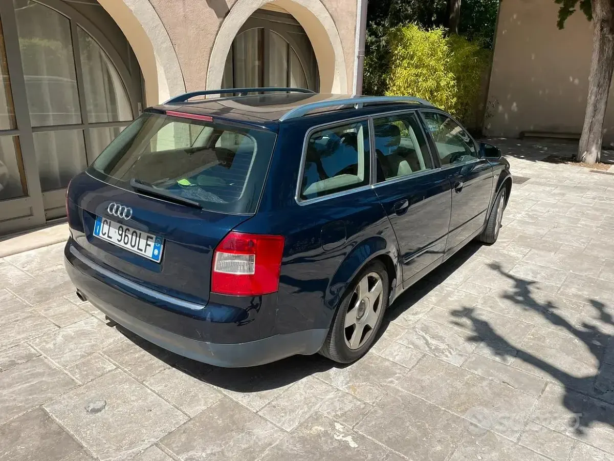 Usata Audi A4 131 CV (96 kW) 2004 Blu Station wagon