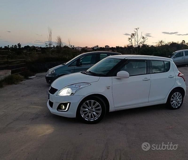 Begagnad Suzuki Swift 75 HK (55 kW) 2013 Vit Sedan