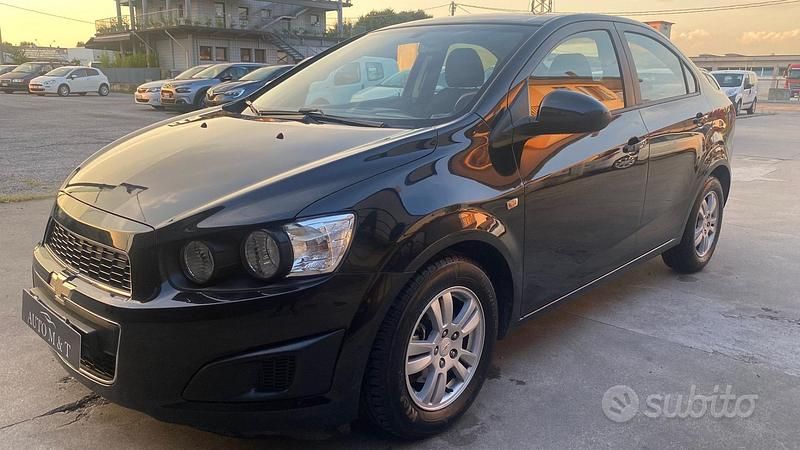 Nero Usata 2012 Chevrolet Aveo LT Tre volumi | 3999 € (Buon prezzo) - Immagine 1/4