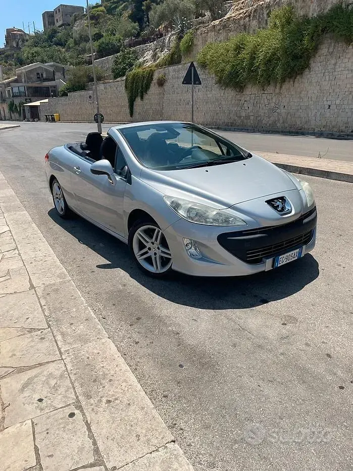 Usata Peugeot 308 CC 140 CV (102 kW) 2011 Cabrio