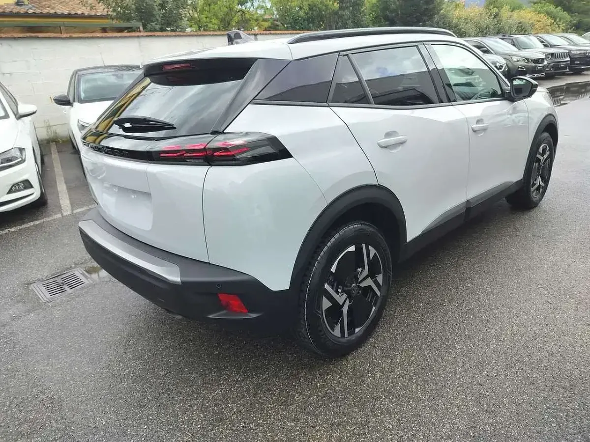 Nuova Peugeot 2008 Allure 102 CV (75 kW) 2025 Bianco SUV