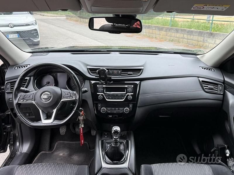 Usata Nissan X-Trail Acenta 131 CV (96 kW) 2018 Nero SUV