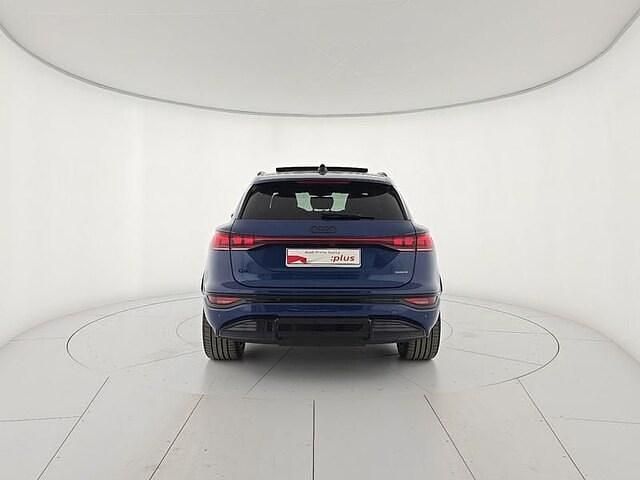 Usata Audi Q6 e-tron S-Line 284 kW (387 CV) 2025 Blu/azzurro SUV