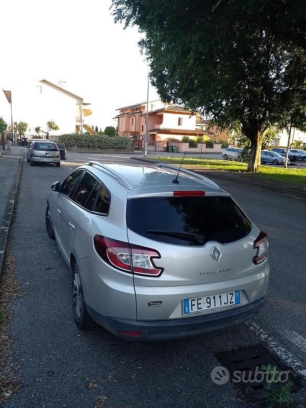 Usata Renault Mégane GrandTour 110 CV (80 kW) 2017 Grigio Station wagon