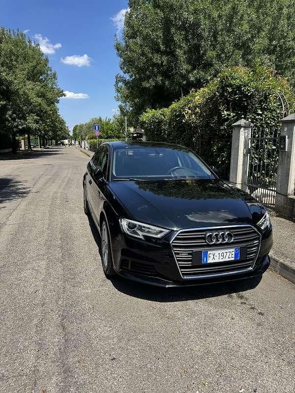 Usata 2019 Audi A3 Sportback Comfort Due volumi | 14.500 € (Buon prezzo) - Immagine 1/4
