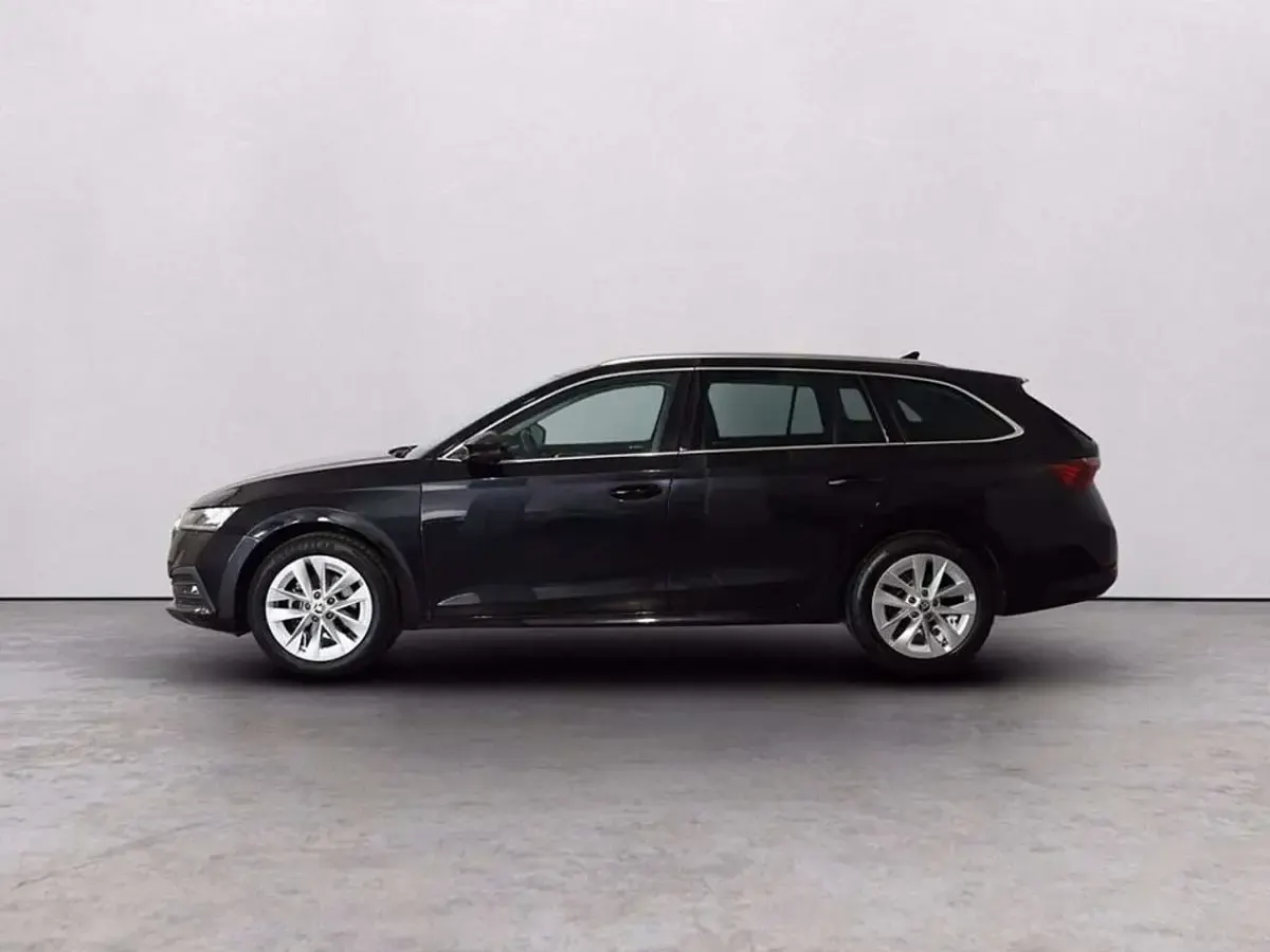 Usata Skoda Octavia Style 116 CV (85 kW) 2023 Nero tulipano perlato Station wagon