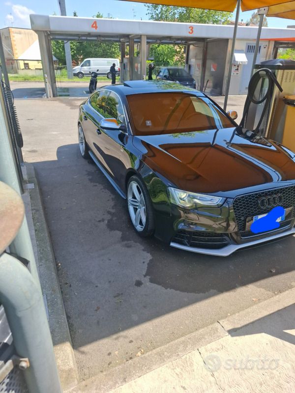 Nero Usata 2012 Audi A5 Sportback Due volumi | 9000 € (Molto cara) - Immagine 1/4