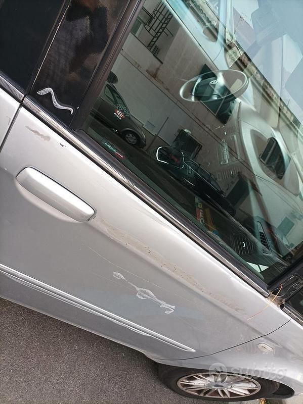 Grigio Usata 2009 Lancia Musa Monovolume | 3200 € (Buon prezzo) - Immagine 1/1