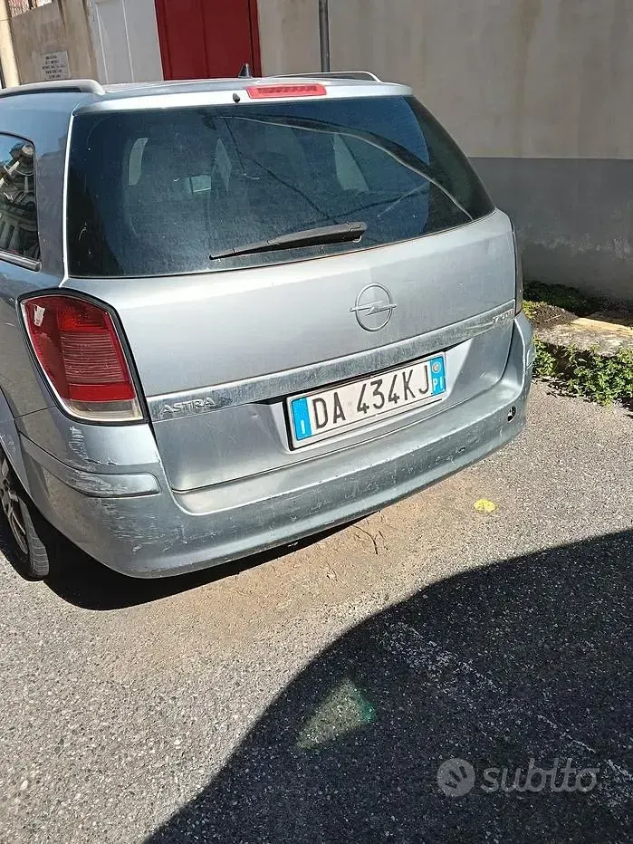 Usata Opel Astra 60 CV (44 kW) 2007 Station wagon