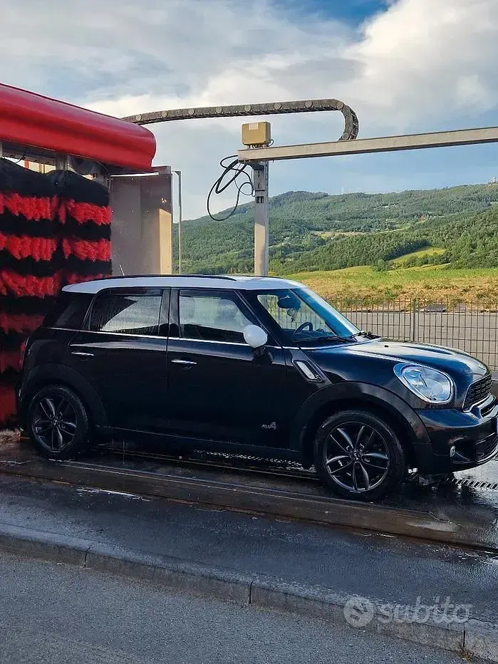 Usata Mini Countryman 143 CV (105 kW) 2013 Nero SUV