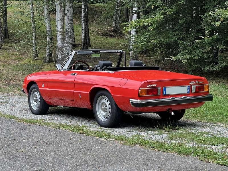 Usata Alfa Romeo Spider Veloce 128 CV (94 kW) 1979 Rosso Cabrio