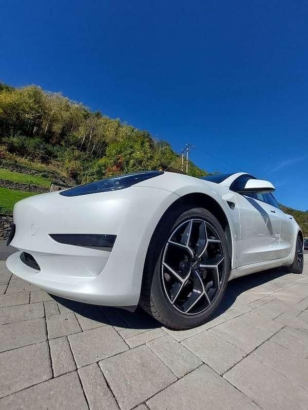 Usata Tesla Model 3 RWD 208 kW (283 CV) 2023 Berlina