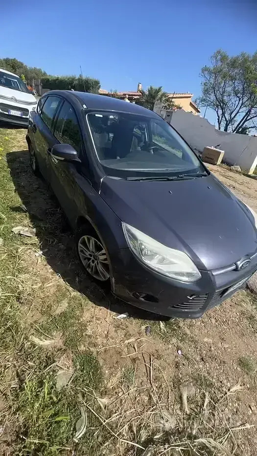 Usata Ford Focus 105 CV (77 kW) 2013 Grigio Berlina
