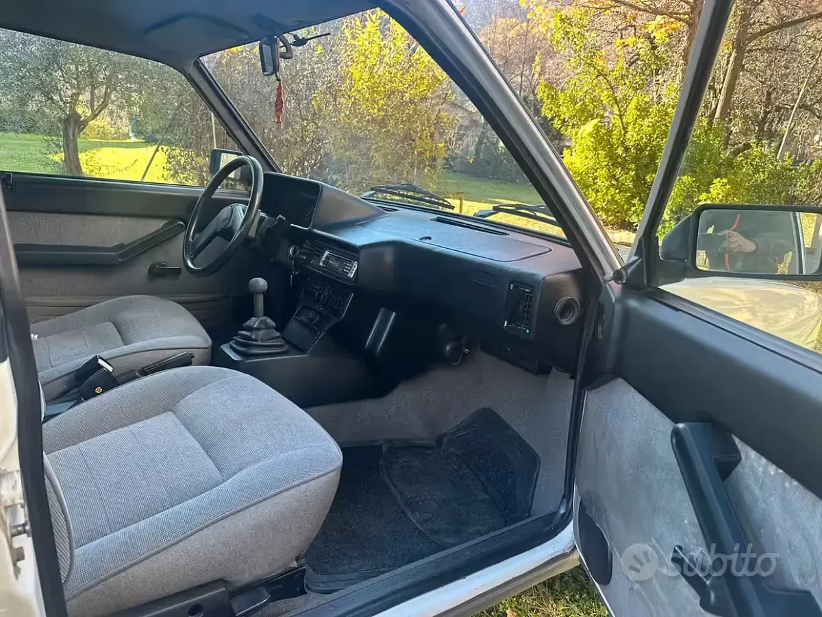 Usata Fiat 1600 97 CV (71 kW) 1982 Bianco Berlina