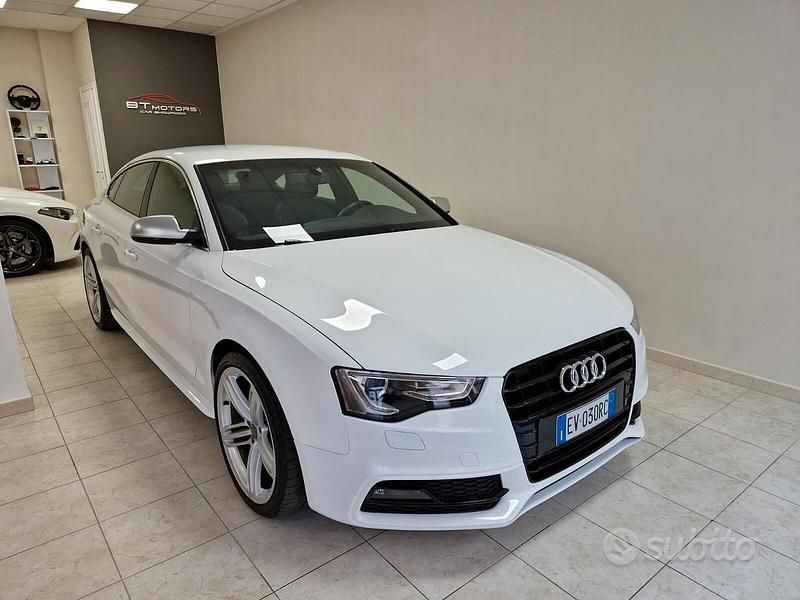 Bianco Usata 2014 Audi A5 S-Line Coupé | 16.500 € (Molto cara) - Immagine 1/4