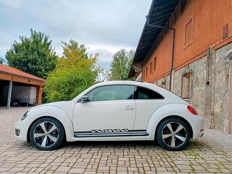 Usata VW Beetle Sport 220 CV (161 kW) 2012 Bianco Utilitaria