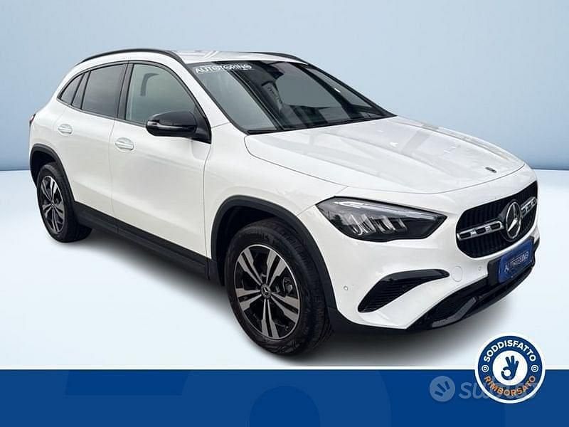 Begagnad Mercedes GLA180 Advanced Plus 116 HK (85 kW) 2025 Vit SUV