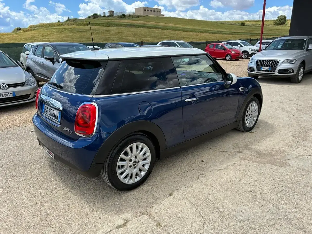 Usata Mini One D Business 116 CV (85 kW) 2015 Blu Utilitaria